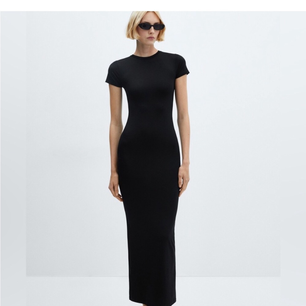 Black Short-Sleeve Maxi Dress - Sleek Feminine Silhouette